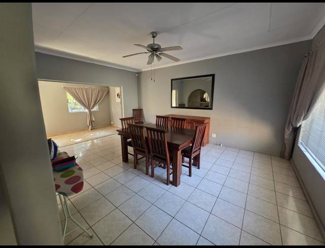 4 BEDROOM HOUSE FOR SALE IN MAGALIESKRUIN